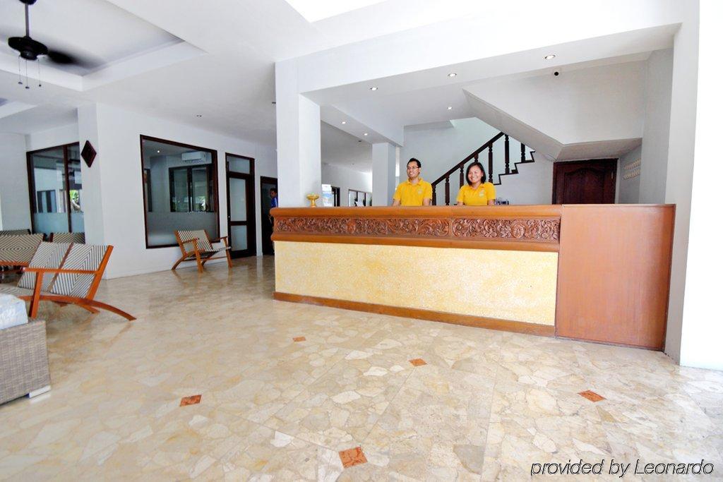 Kuta One Party Hotel Exterior foto